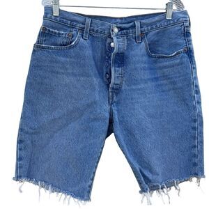 Levi's 501 Premium Women's Shorts Size 32 Blue Button Fly Cut Off Bermuda Denim
